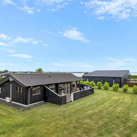 Vakantiehuis Thrine - 150m From The Sea By Interhome *