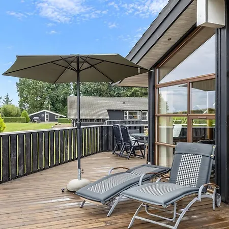 Vakantiehuis Thrine - 150m From The Sea By Interhome Sjolund